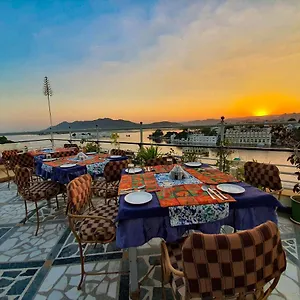 mewar-haveli.udaipurhotels.org/