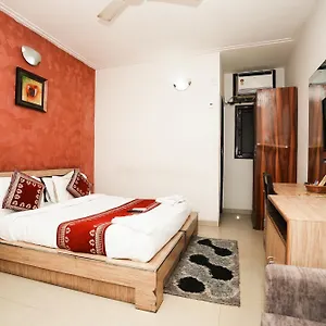 hotel-om-paradise-new-delhi.top-gurgaonhotels.com/